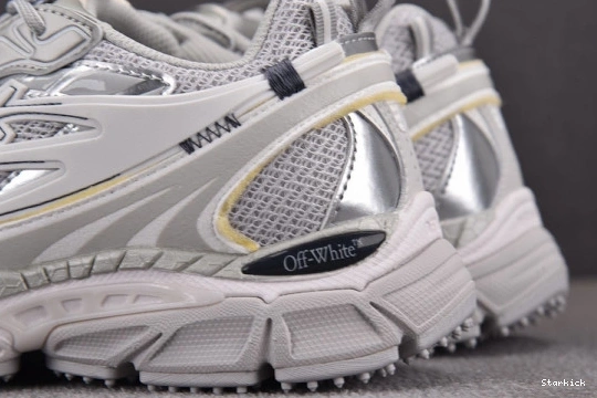OFF-WHITE Right Back Be 0822